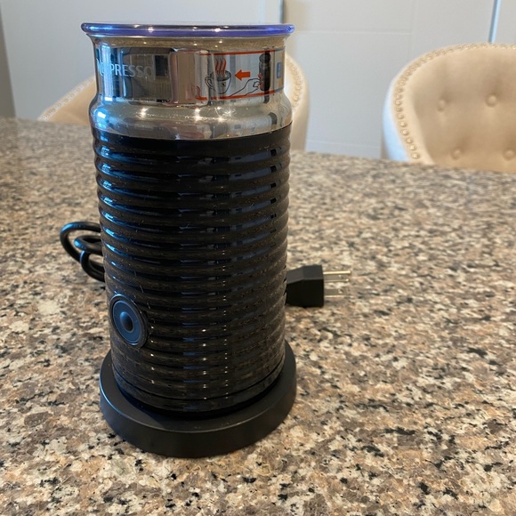 Nespresso Milk Frother - Picture 2 of 4